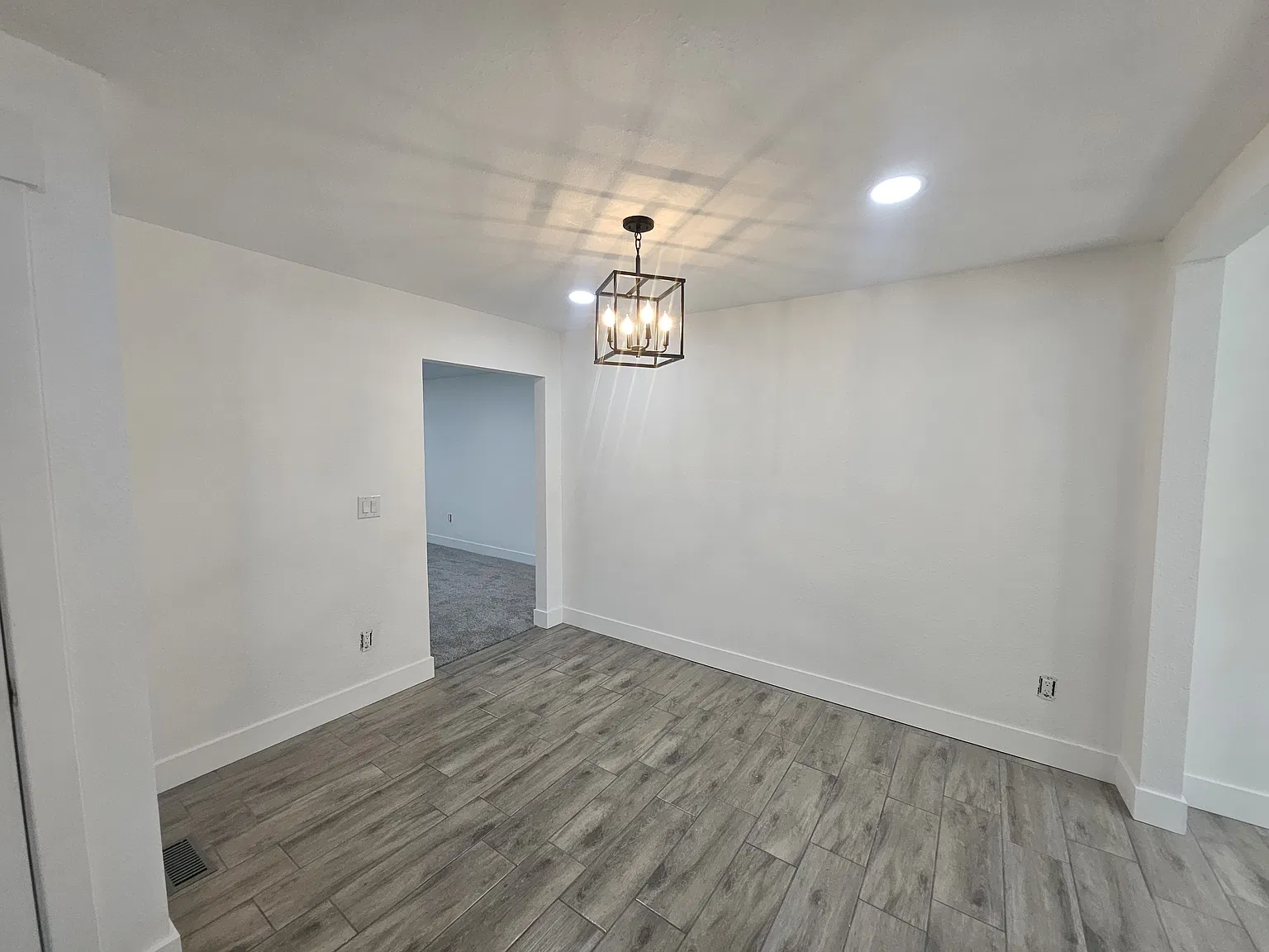 3 bed, 1445 sqft, $1,700 — Photo 3