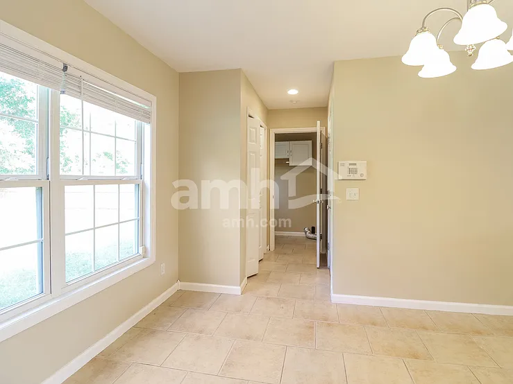 61 Wintergreen Dr — Photo 6