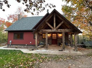 15 Krooks Rd, Negaunee, MI 49866