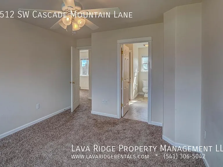 2512 SW Cascade Mountain Ln — Photo 9