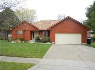 1107 SW Amhurst Ct, Topeka, KS 66604