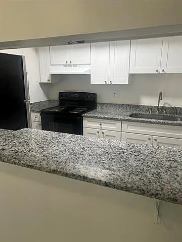 4325 Loire Dr #C — Photo 3