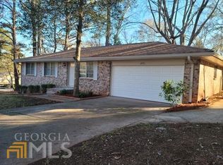 6876 Stephens Dr, Rex, GA 30273