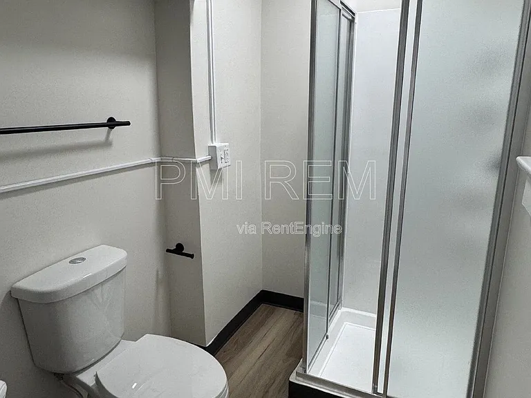 470 Sumner St #2 — Photo 6
