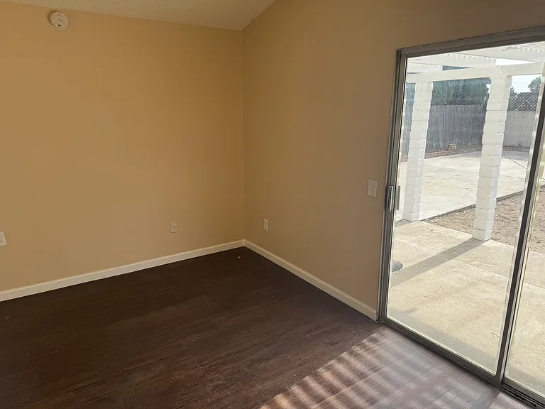 11534 Oak Knoll Ct — Photo 4