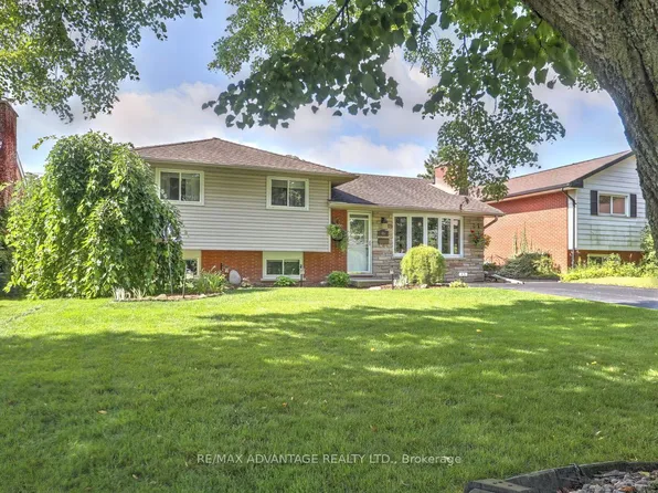 45 Agincourt Gdns, London, ON N5Z 4E5