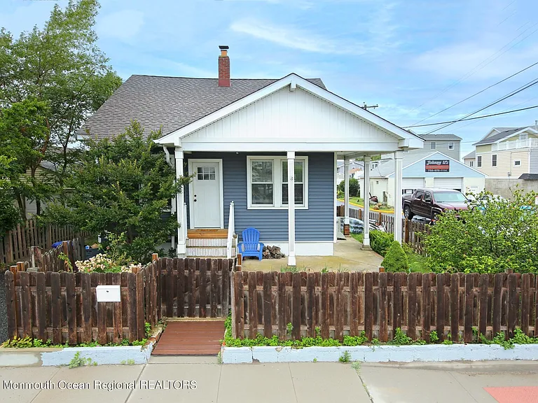 16 Cornwall St — Photo 3