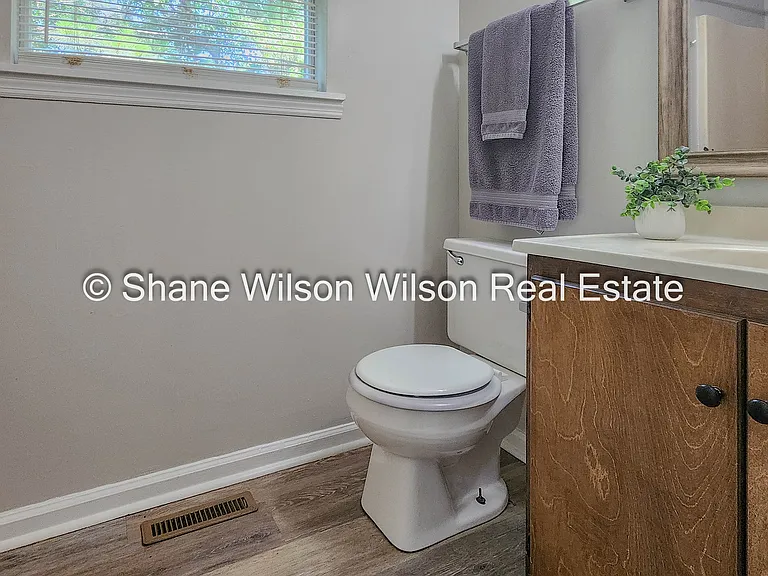 3356 Steeple Cir NE — Photo 10