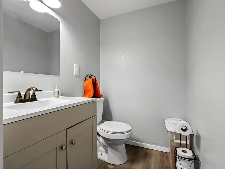 2658 Patricia Ln — Photo 2