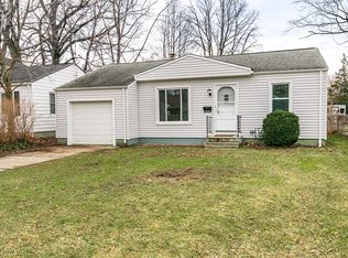 914 Waverly Rd, Eastlake, OH 44095