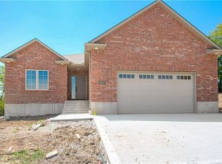 19007 E Nineteen Saint Ct S, Independence, MO 64057