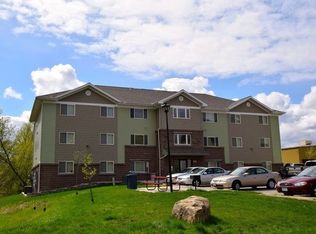 Cedar Meadow Apartments, Mankato, MN 56001