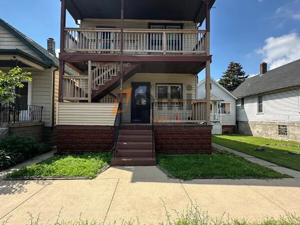 1530 121st St Unit 2, Whiting, IN 46394