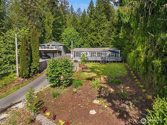 3rd image of 2711 S Lake Roesiger Road