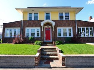 3 Fairview Ave, Cranston, RI 02905