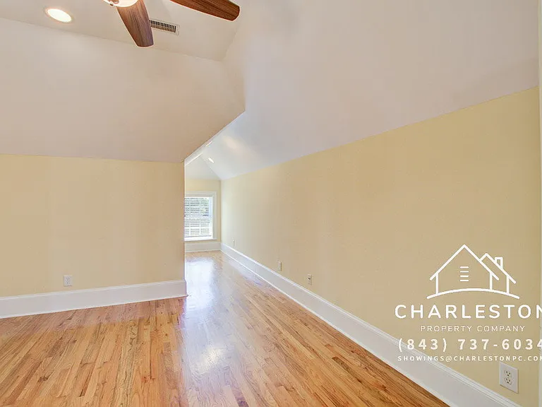 1739 Indigo Island Dr — Photo 38