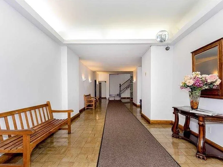 140 Claremont Ave #6B — Photo 15