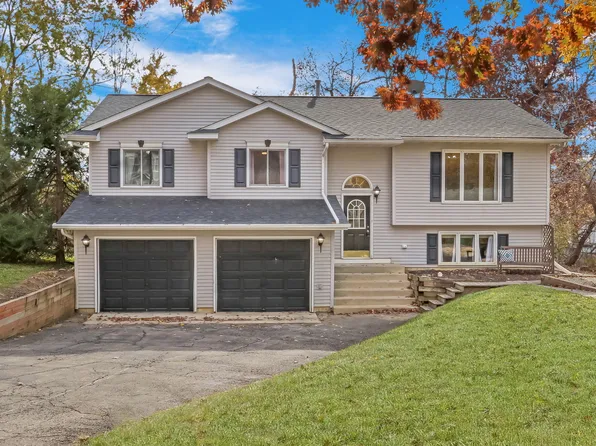 25911 W Highpoint Rd, Ingleside, IL 60041