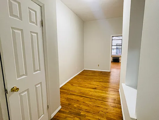 Rented by DeSimone Real Estate | media 11