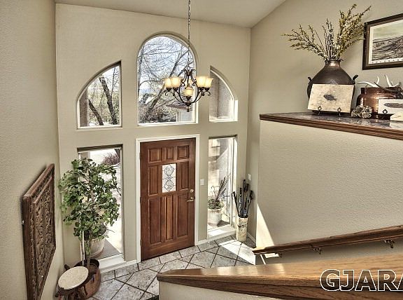 Vaulted Entryway