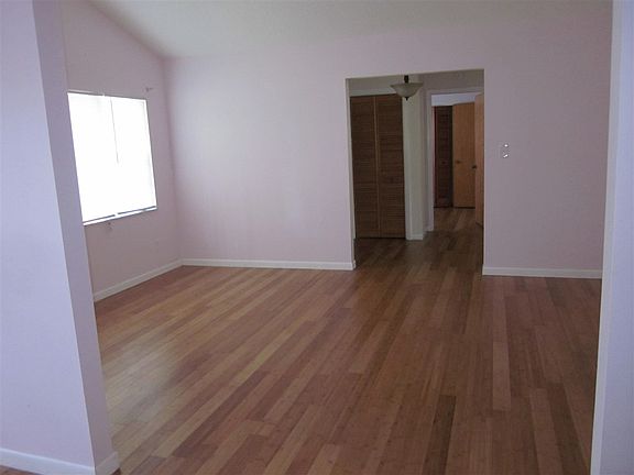 4th image of 200 N 1st St