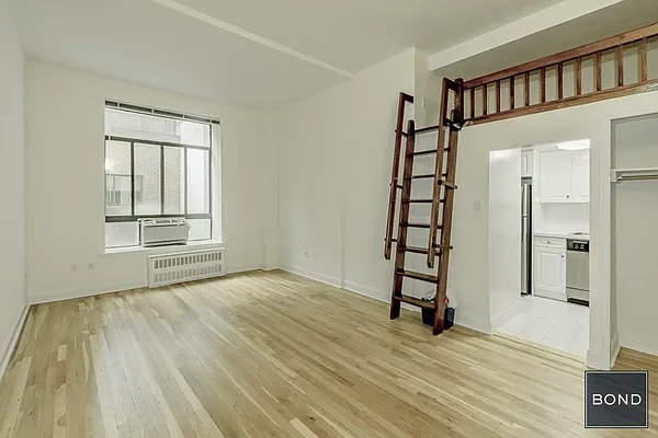 Rented by Bond New York | media 10