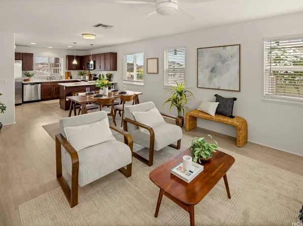 94-470 Paiwa St #35, Waipahu, HI 96797