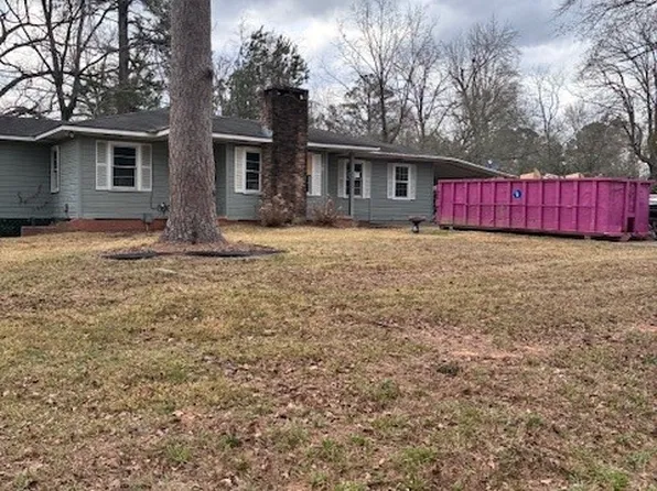 1580 Nugent St, Jena, LA 71342