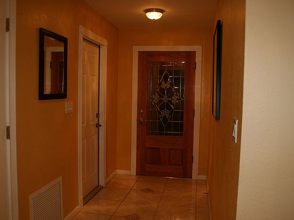 2nd image of 941 Woodgate Dr