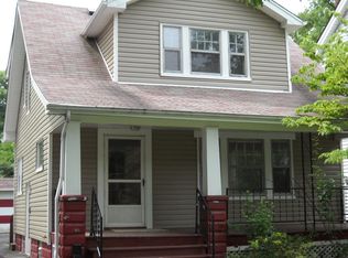 3864 Parkdale Rd, Cleveland Heights, OH 44121