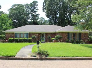 163 Post Hill Rd, Brandon, MS 39042