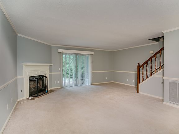 2nd image of 1031 Fairfax Dr