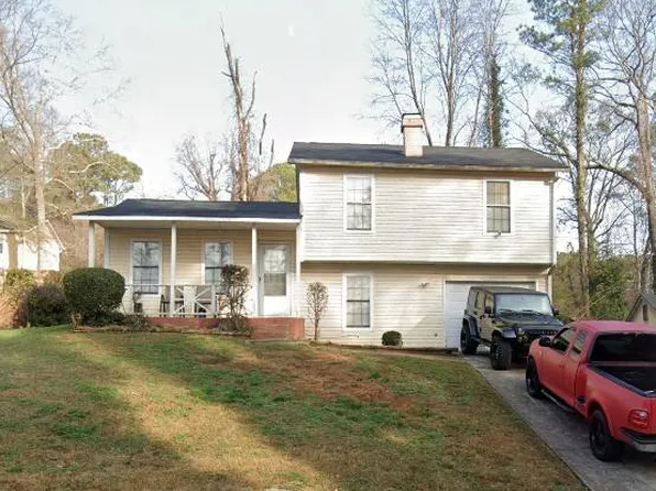 3924 Wood Path Dr, Stone Mountain, GA 30083