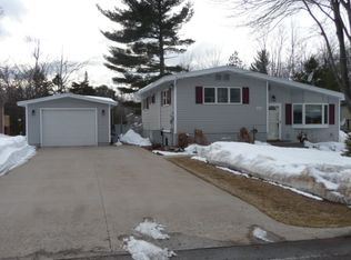 1619 Woodland Ave, Marquette, MI 49855