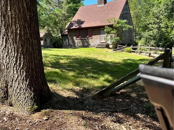 17 Burgess Rd, Foster, RI 02825