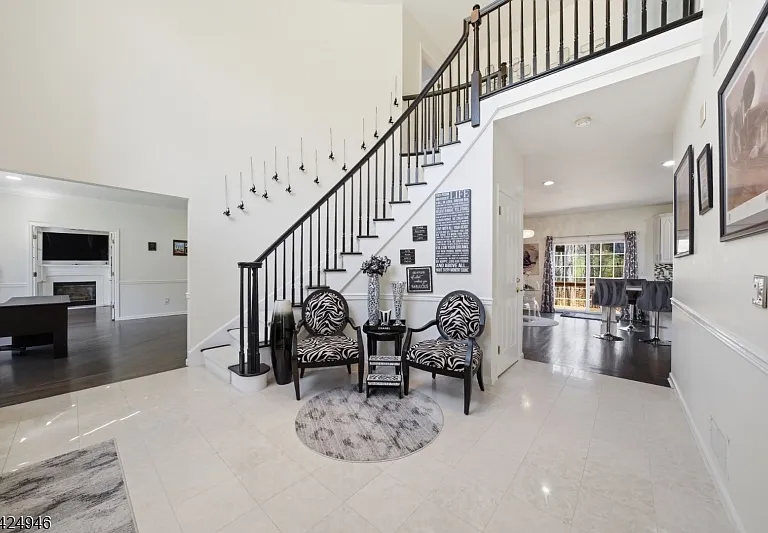 11 Rosewood Ln — Photo 6