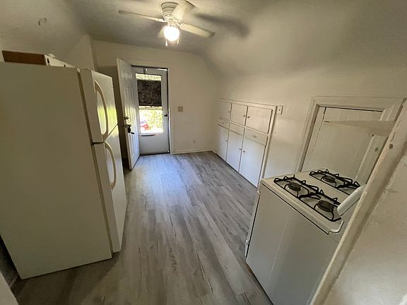 4th image of 306 N State St APT 3