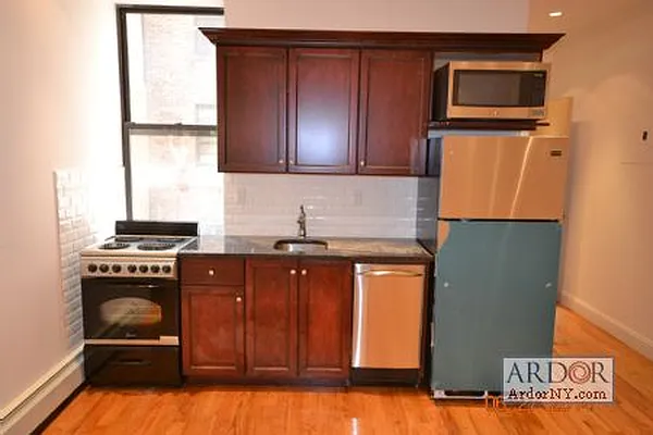 Rented by ArdorNY | media 22