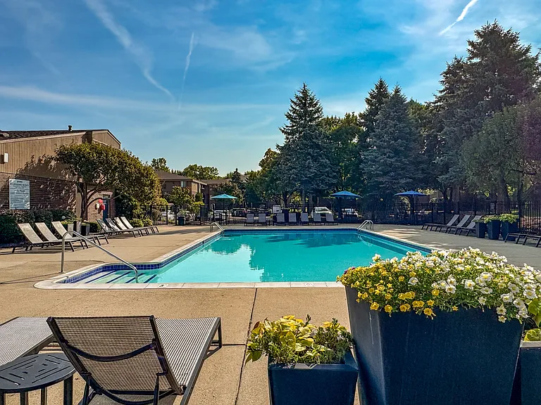 Heated pool at Lakeside Village Apartments Clinton Township MI