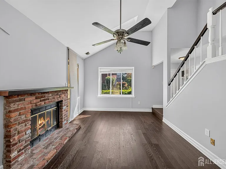 22 Driftwood Dr — Photo 6