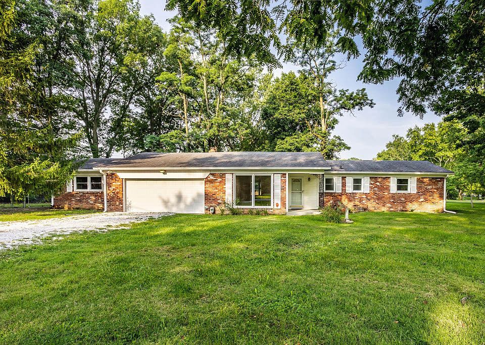 1st image of 1301 Oakwood Trl