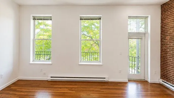 1 bed, 1.0 bath, $2,400 — Photo 4