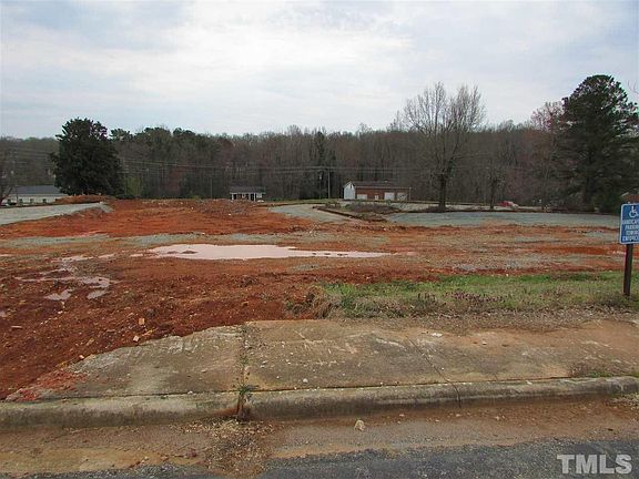 2nd image of 300 N Ivey Ave
