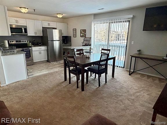 5th image of 286 E Thirteen Mile Rd APT 203