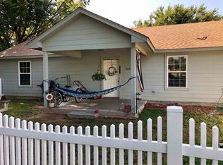 808 W McNeese St, Marlow, OK 73055