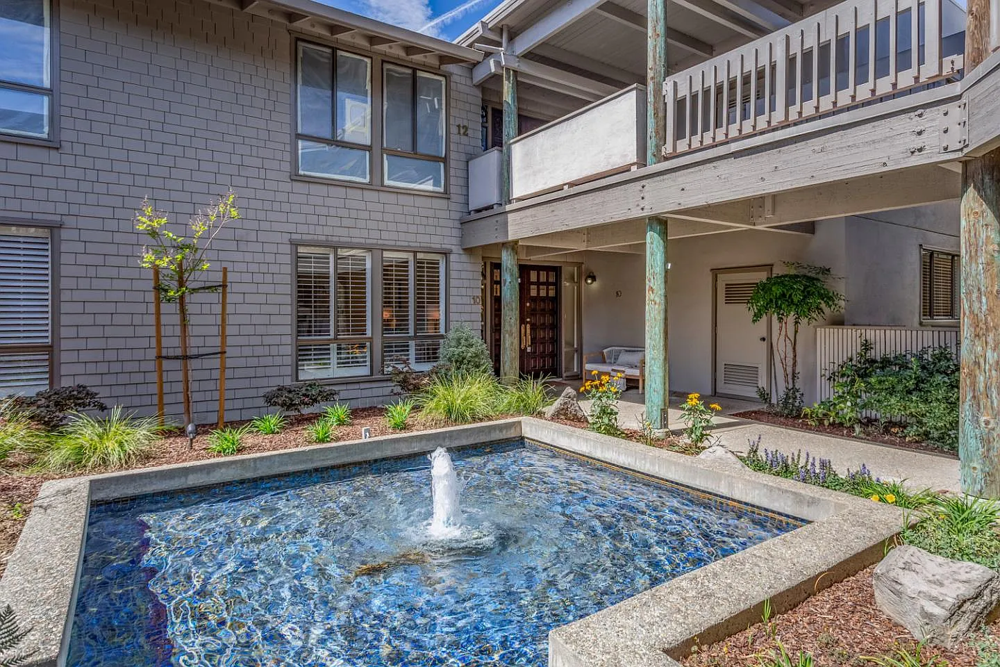 10 Mansion Ct #713 photo 1