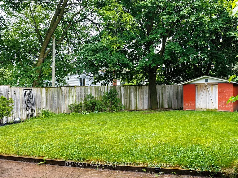 1885 Kingston Rd #BASEMENT — Photo 10