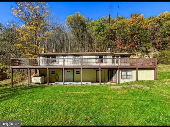 12454 Henderson Overlook Rd, Huntingdon, PA 16652
