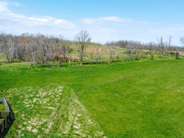 150 Zane Oak Rd, Oak Hill, OH 45656