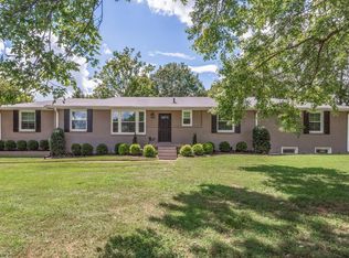 5201 Trousdale Dr, Nashville, TN 37220